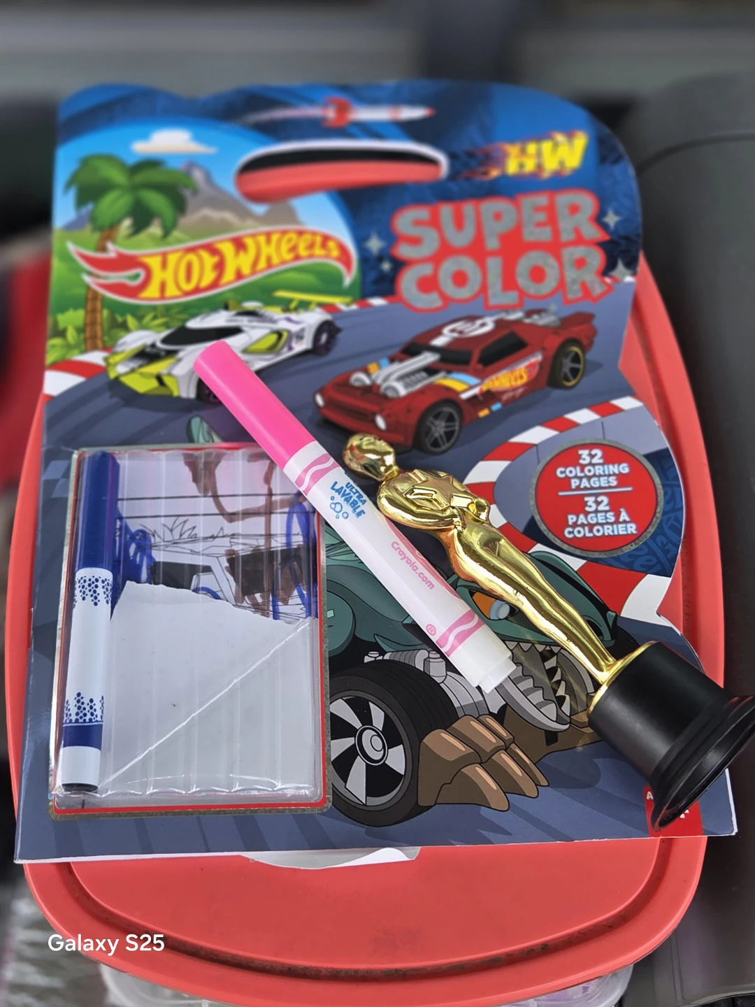 Hot Wheels Super Color Coloring Book and Trophy Set