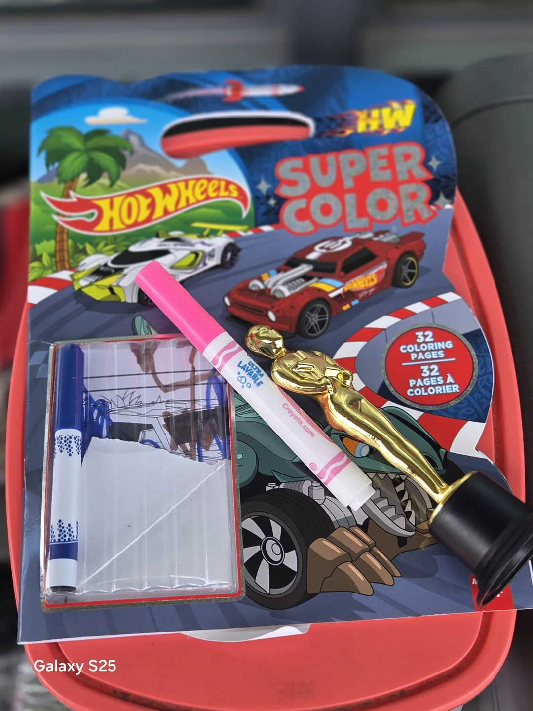 Hot Wheels Super Color Coloring Book and Trophy Set - photo 2