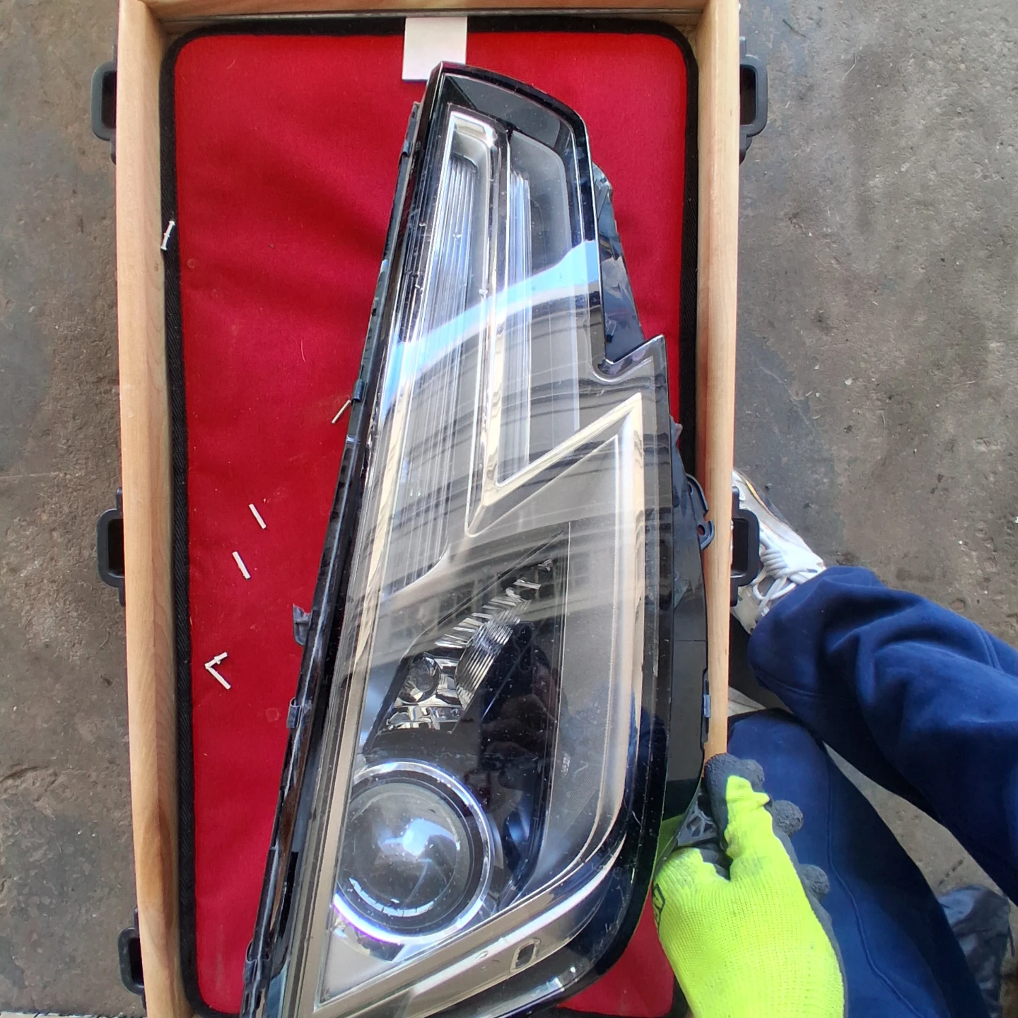 Headlight Assembly - photo 4