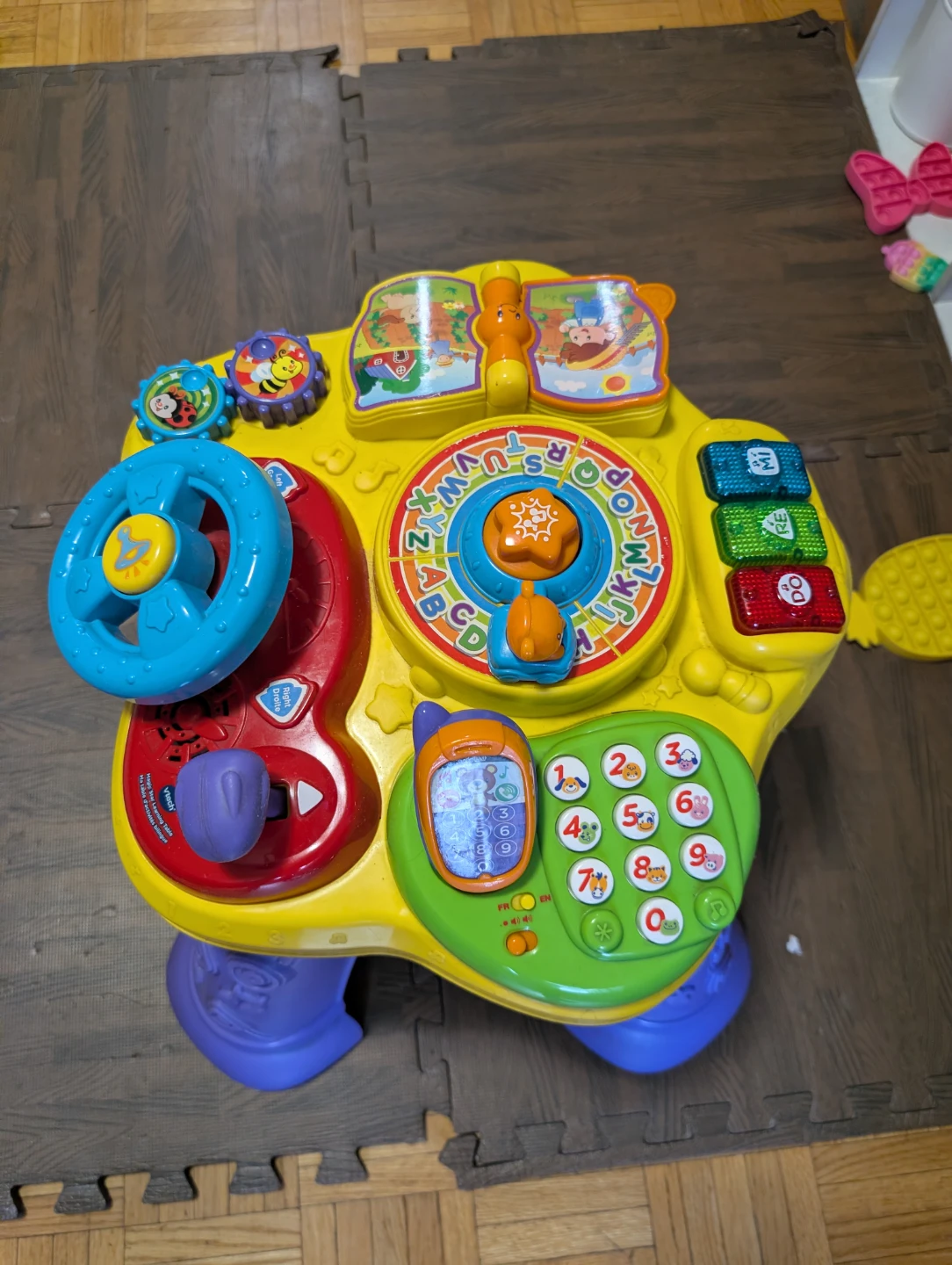 VTech Activity Learning Table - photo 2