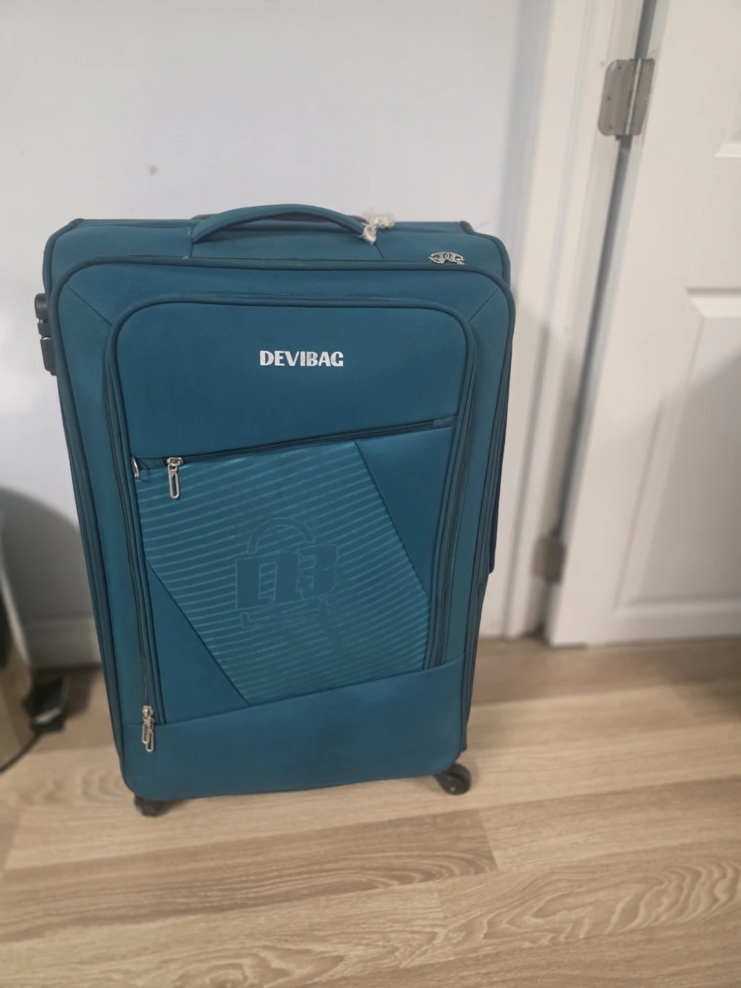 Luggage for checkin - photo 3