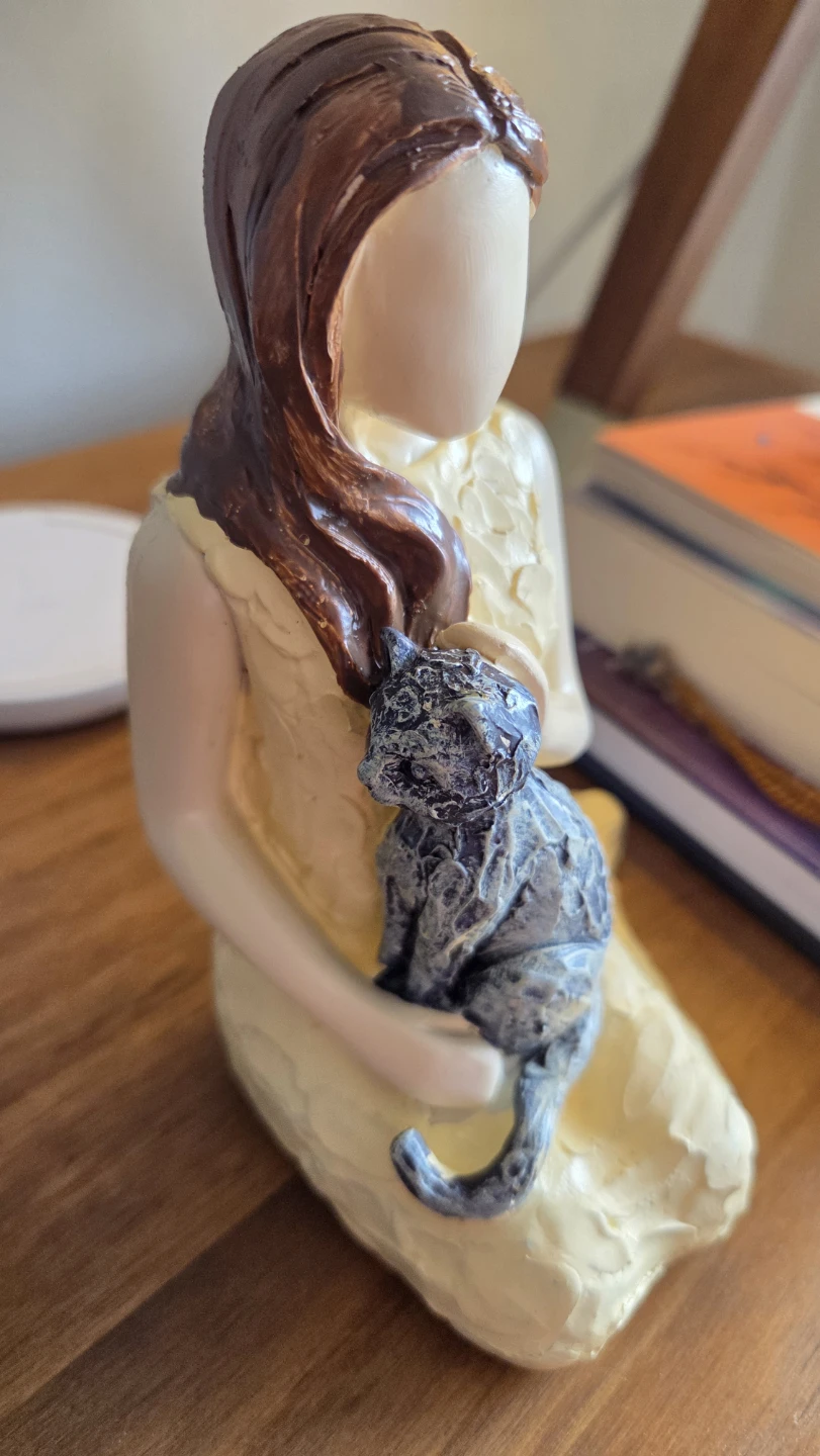 Woman & Cat Resin Figurine – Girl Holding Cat Sculpture *new - photo 3