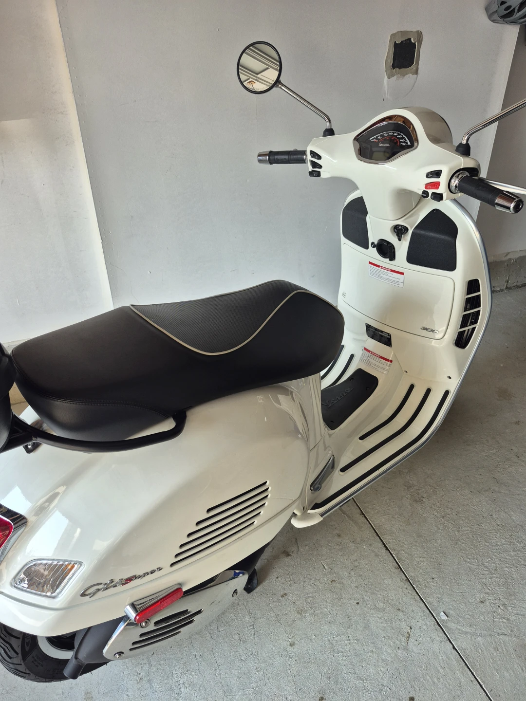 Vespa 300 gts