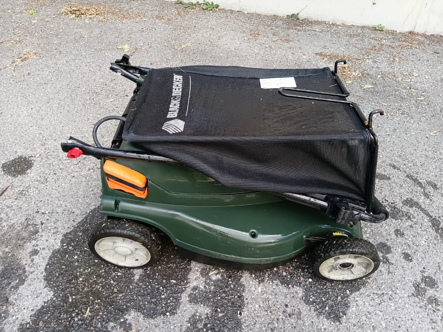 Black & Decker Premium 18" Electric Lawnmower - photo 4