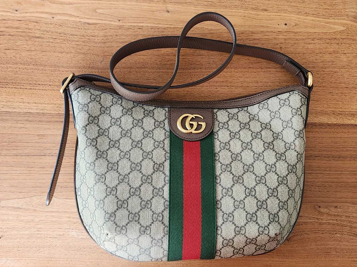 Gucci Ophidia GG Medium shoulder bag
