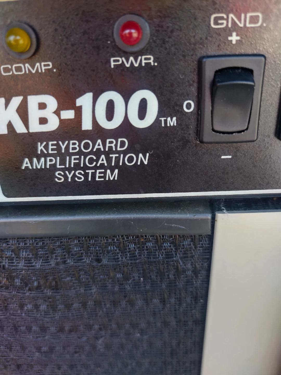 Peavey keyboard amplifier - photo 2