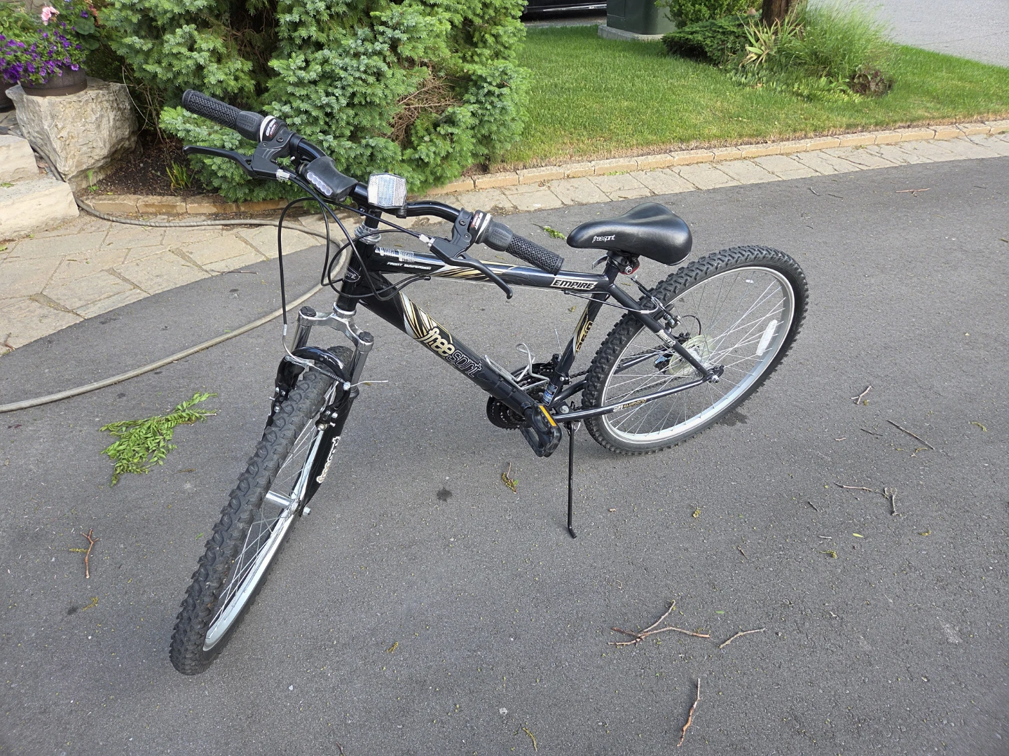 Bicycle for Sale - photo 2