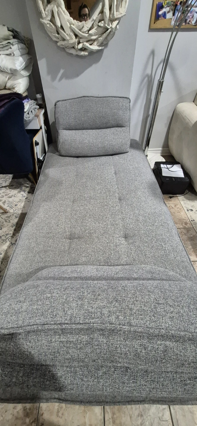 Grey daybed with two back pillows - photo 5