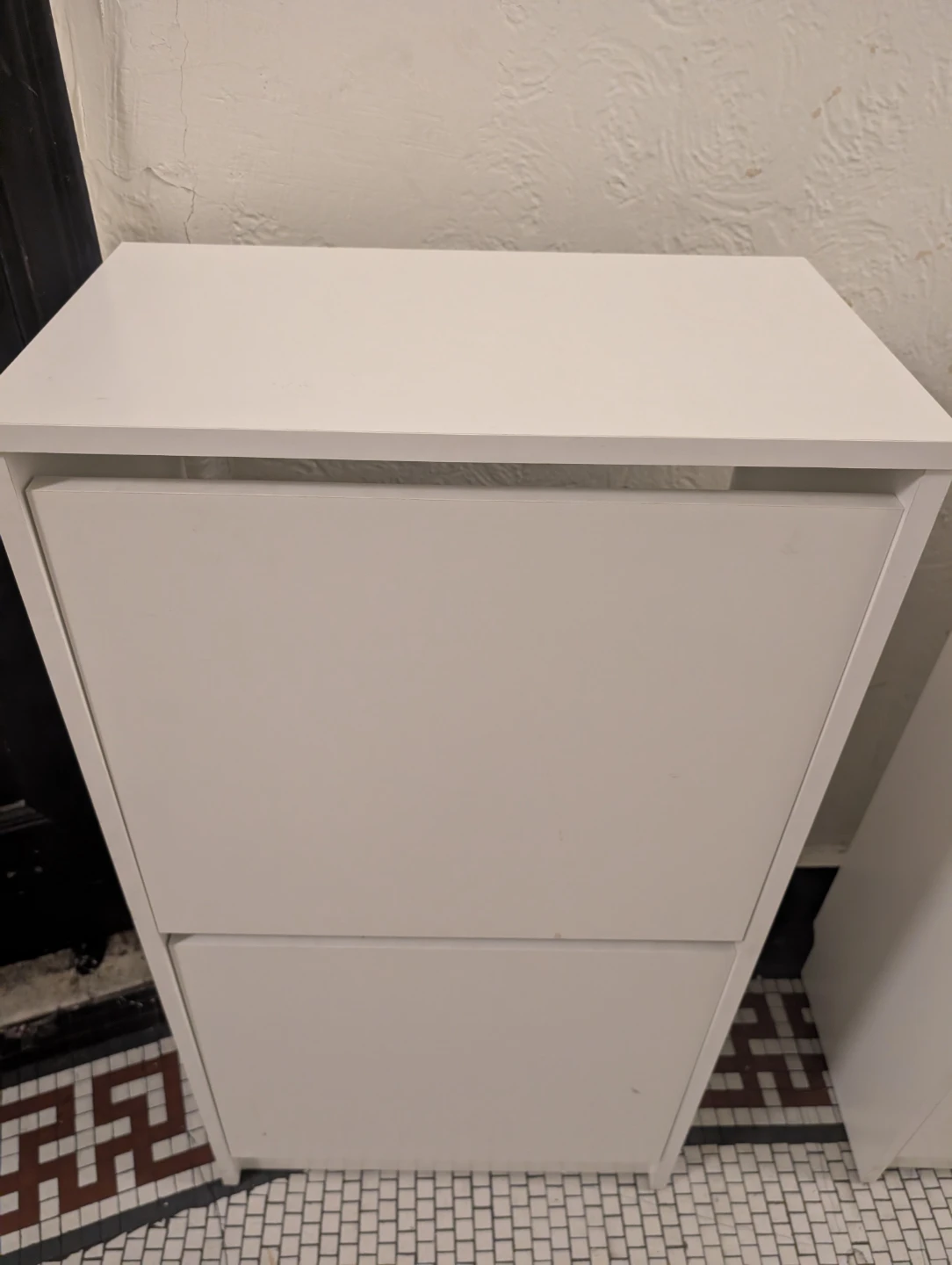 White 2-Door Shoe Cabinet - photo 2