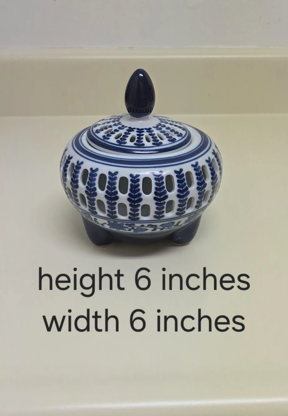 Bombay Blue and White Ceramic Incense/Potpourri jar