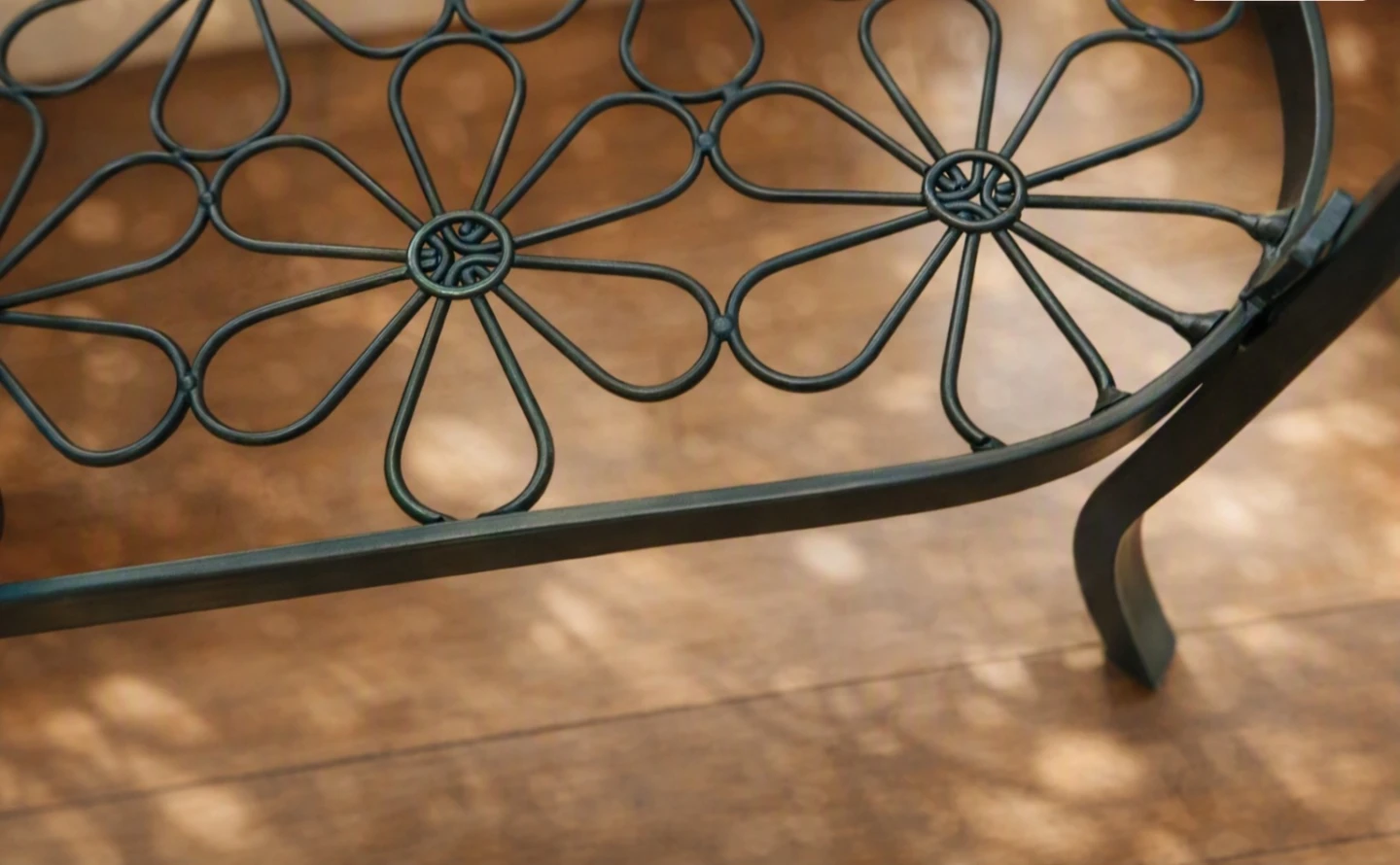 Glass top coffee table with metal base - photo 2