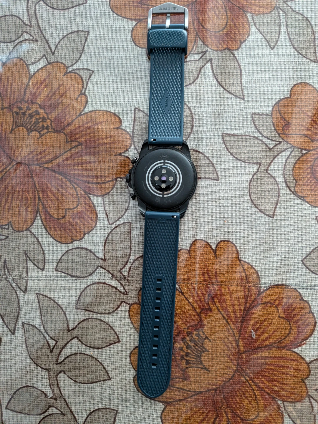 Fossil Gen 6 Smartwatch – 44mm Black Case (Good Condition) - photo 4