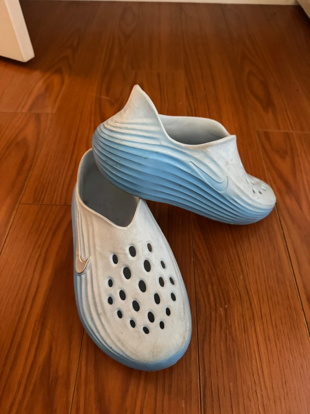 Nike ReactX Rejuven8 Blue & White size 7-7 and a half - photo 3