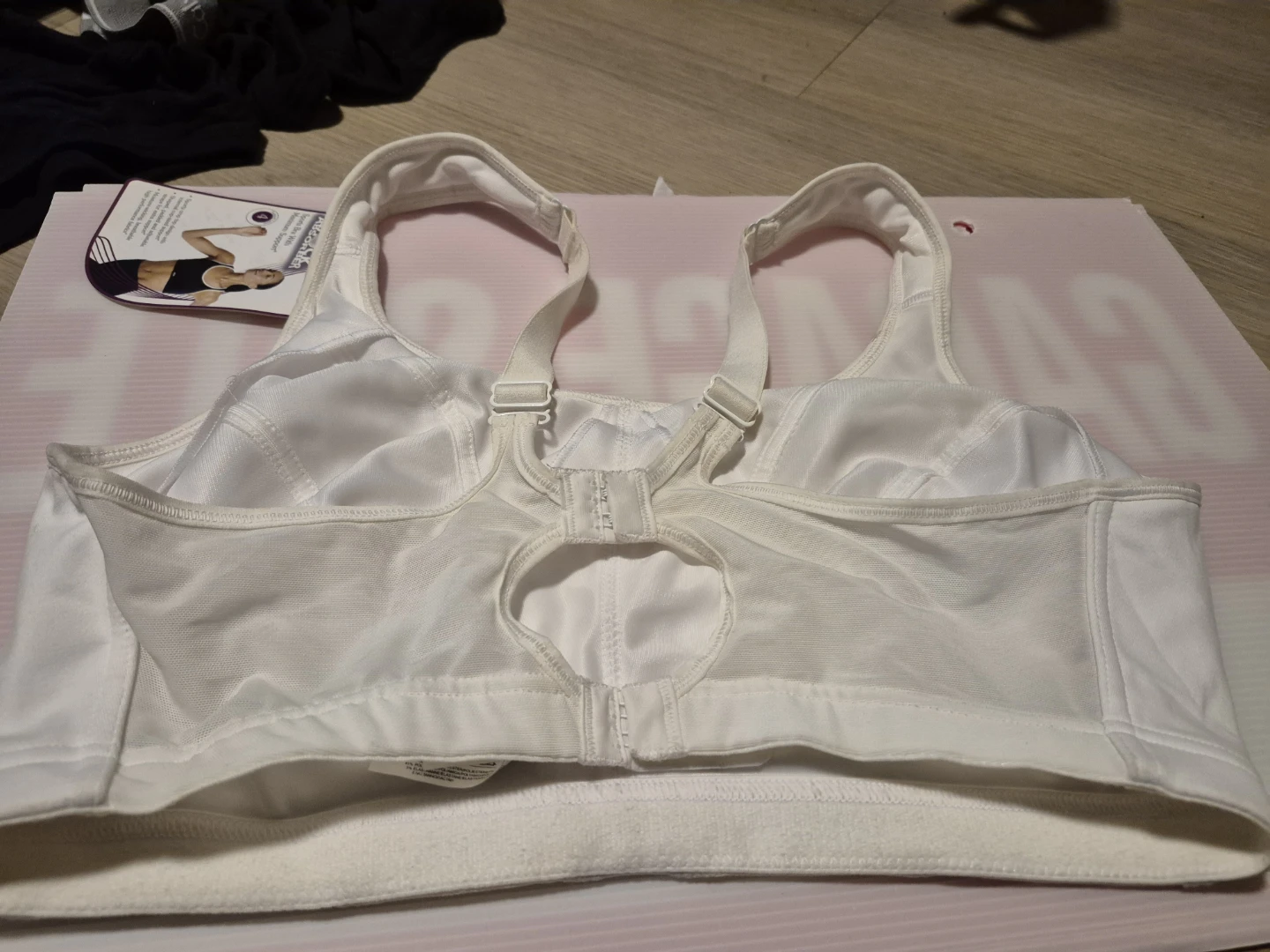Shock Absorber White Sports Bra 38F - photo 2