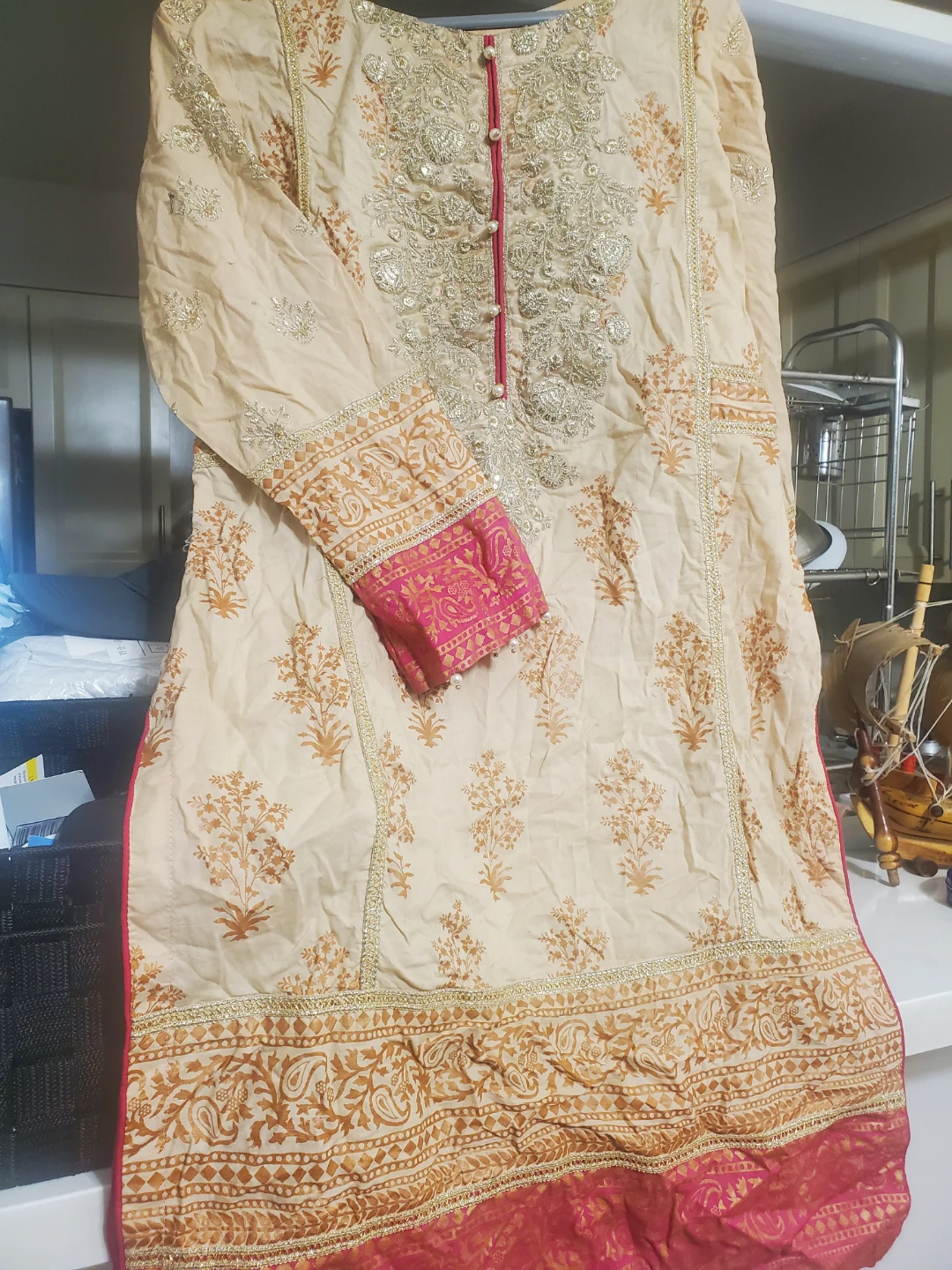 Women's Embroidered Kurti Bin saeed - photo 3