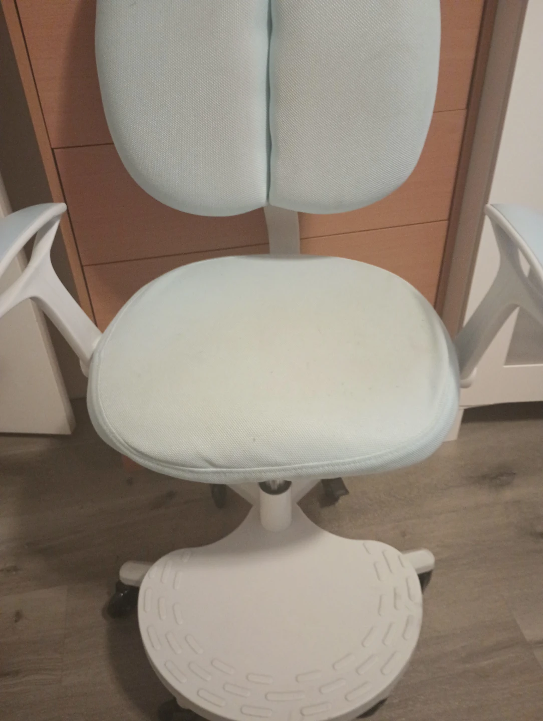 Light Blue Ergonomic Kids Desk Chair - photo 3