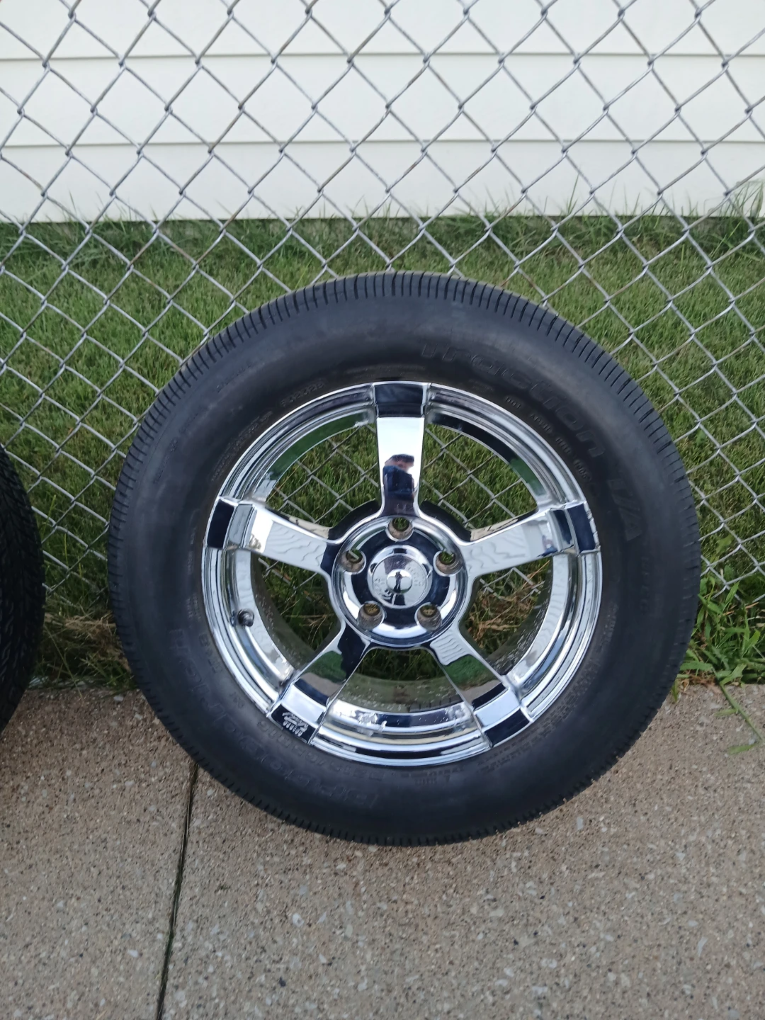 BFGoodrich Traction T/A Tires Set of 4 - photo 2