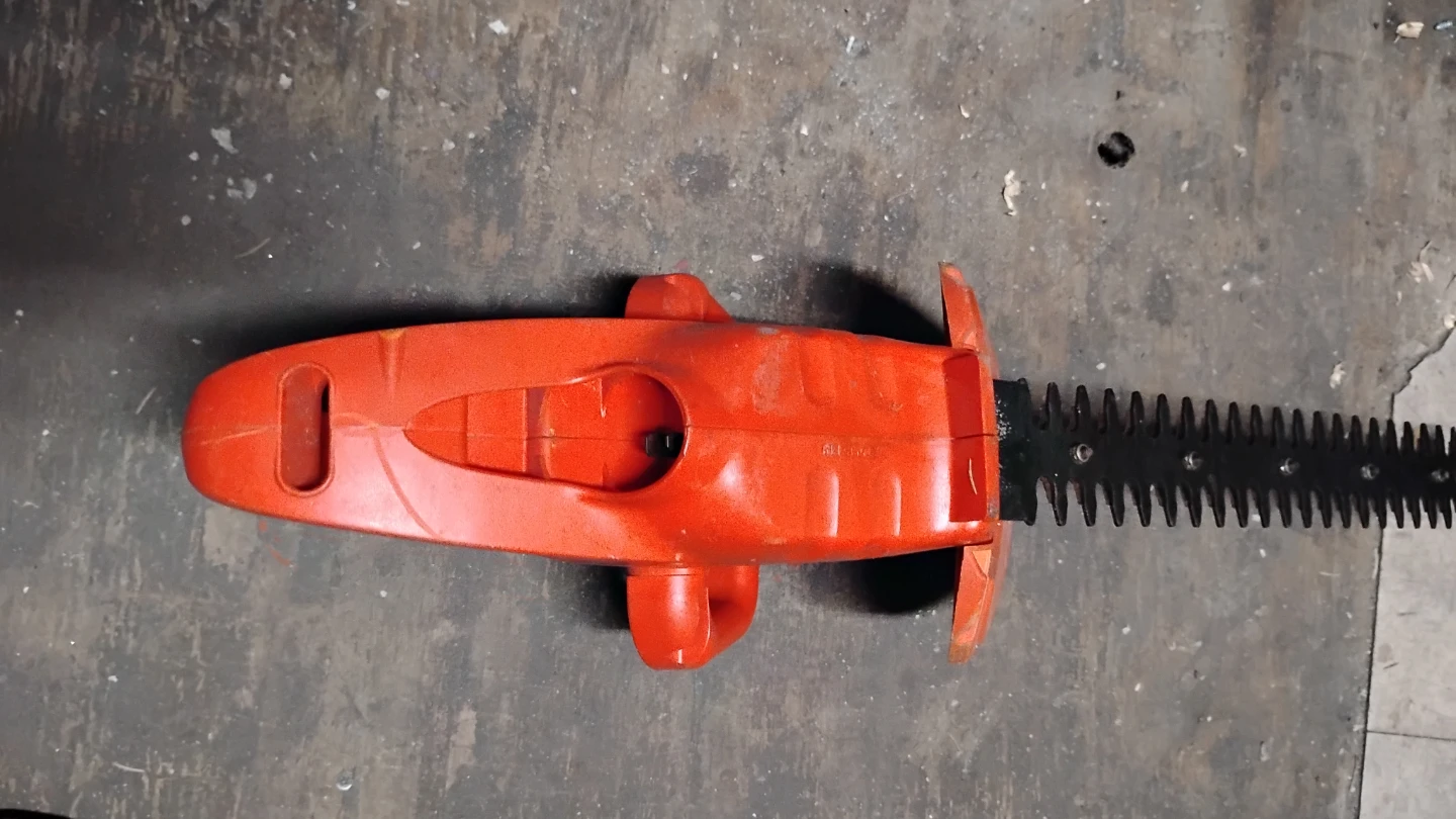 Black & Decker Hedge Trimmer