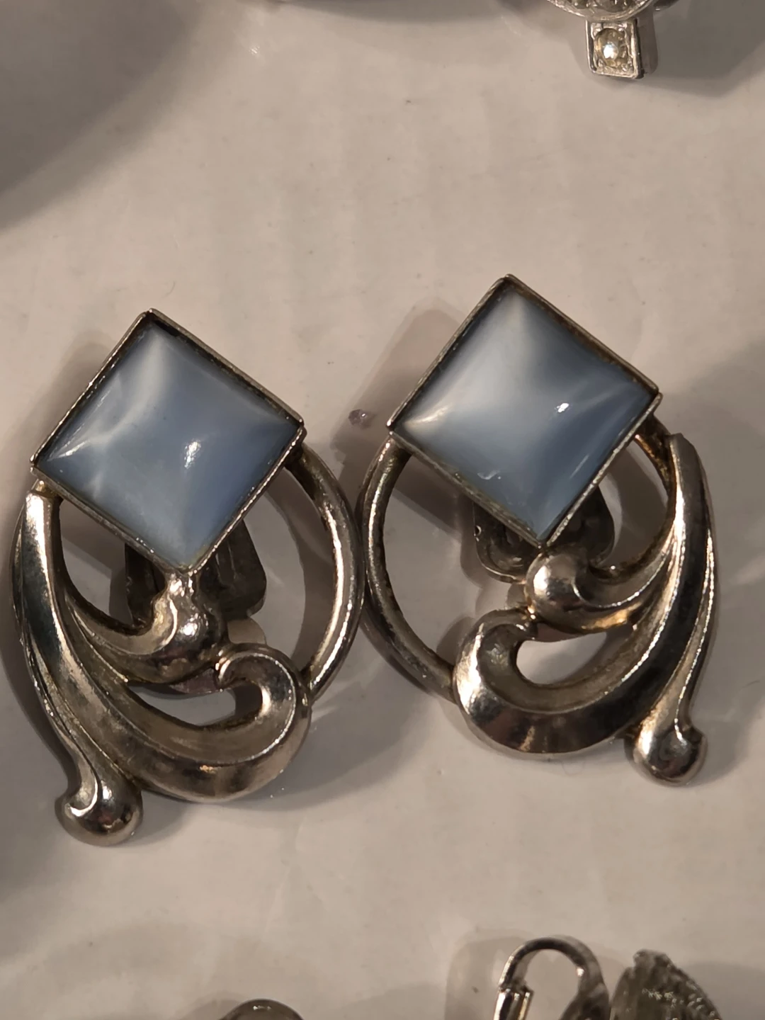 Assorted Vintage Clip-On Earrings - photo 3