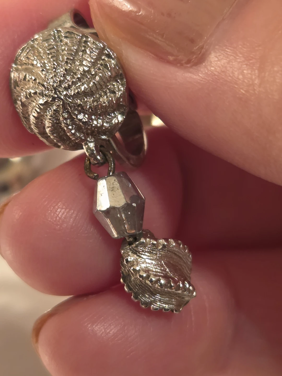 Assorted Vintage Clip-On Earrings - photo 5