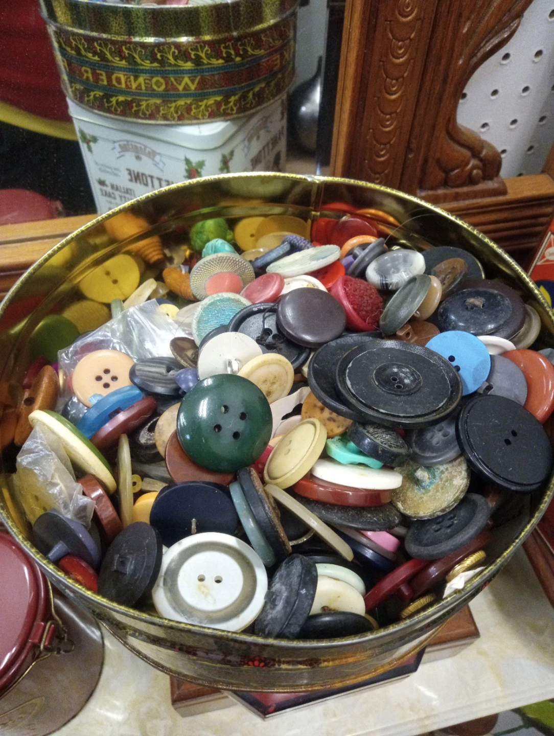 Tins Full of Buttons - Vintage to Now - Sale Happening Now - photo 4
