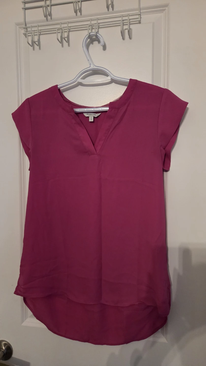 Re-Essentials Women's Pink V-Neck Cap Sleeve Top