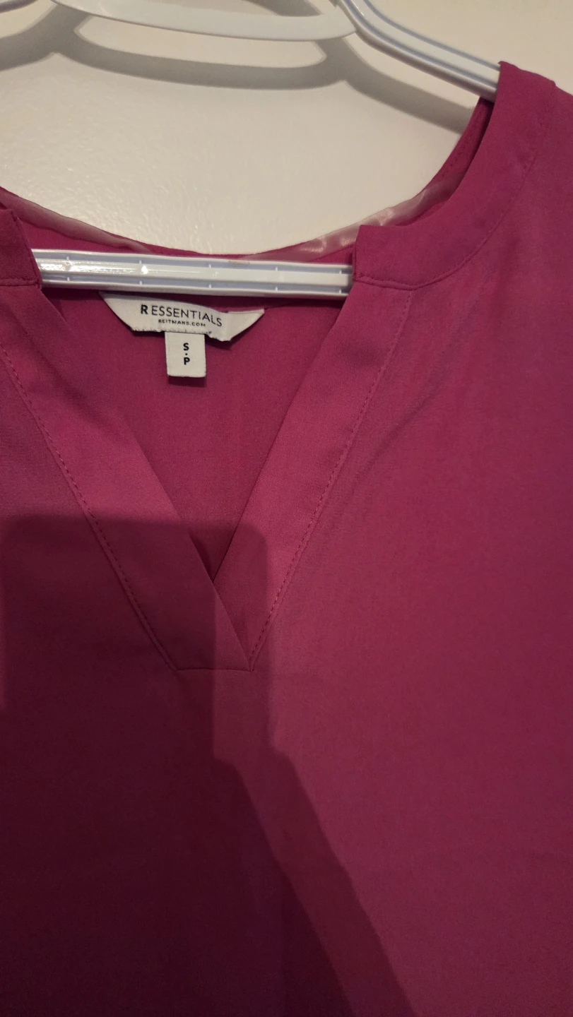 Re-Essentials Women's Pink V-Neck Cap Sleeve Top - photo 2