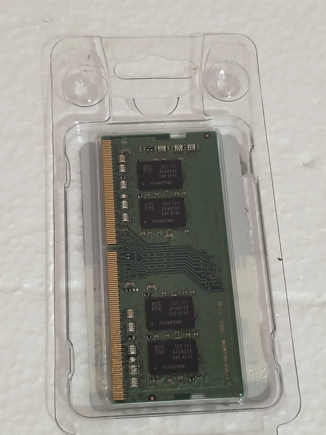 Crucial 16GB DDR4-3200 SODIMM Laptop RAM - photo 2
