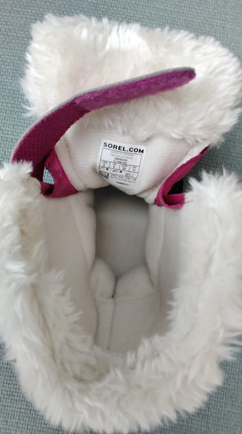 Sorel Kids' Winter Boots Size 6,  new with tags, $25 - photo 2