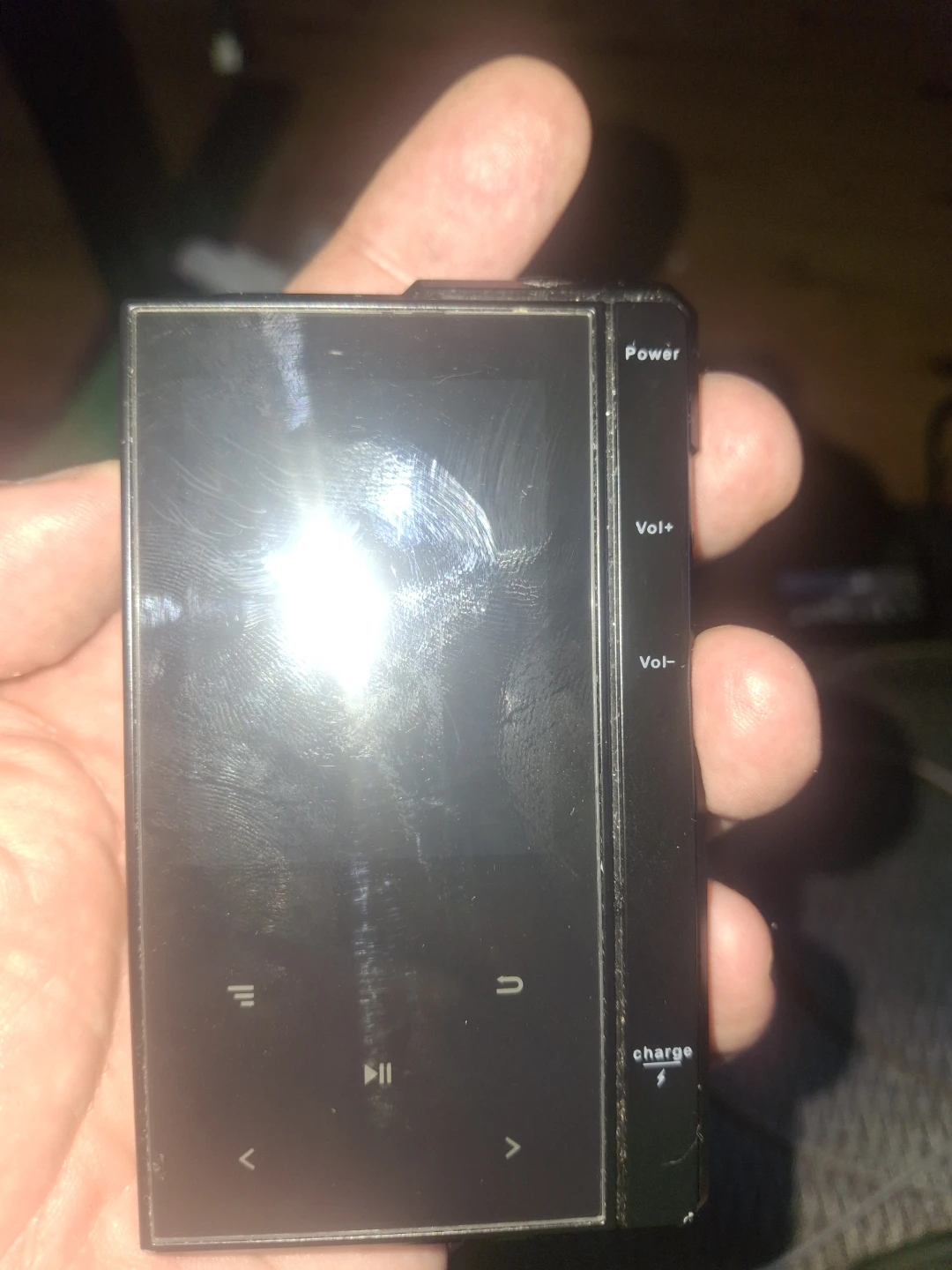 Phinistec 32gd mp3 player.. not working