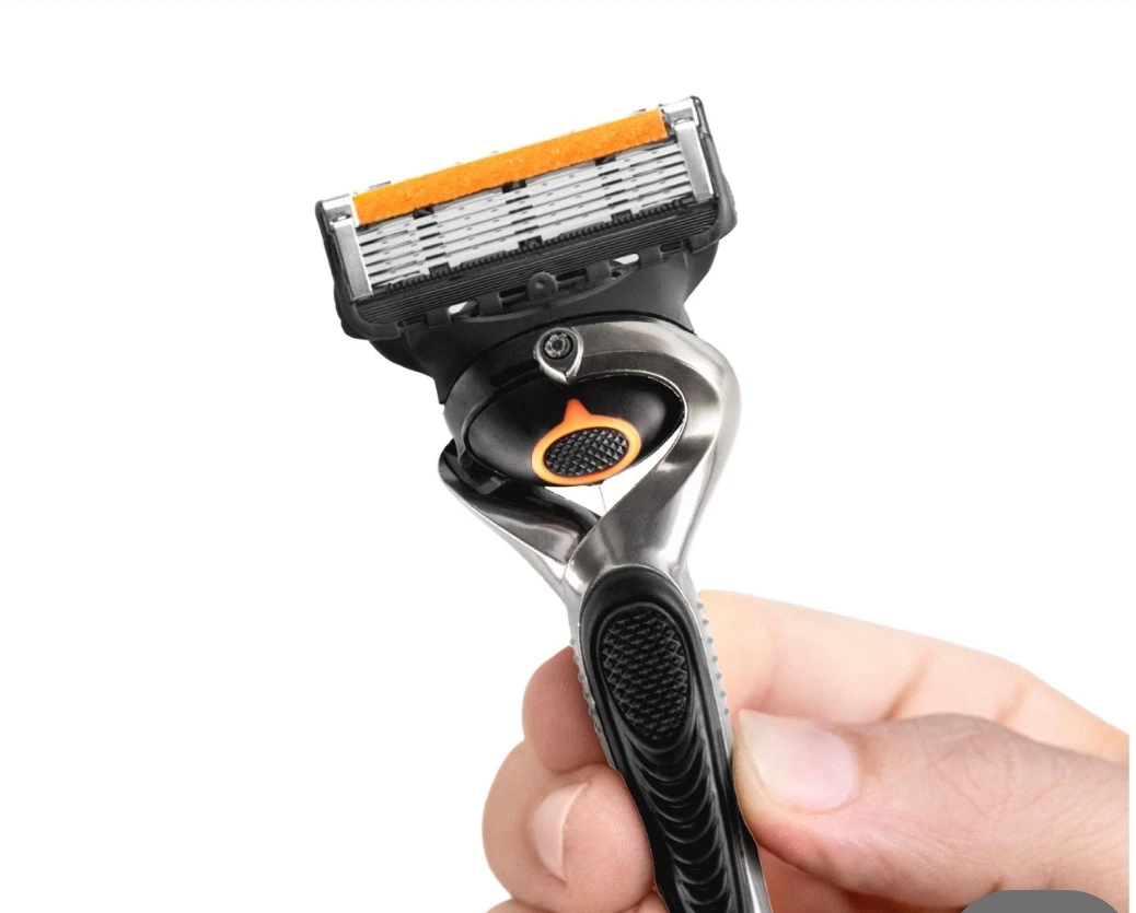Gillette ProGlide 5 Plus Men's Razor with Bonus Handle - photo 5
