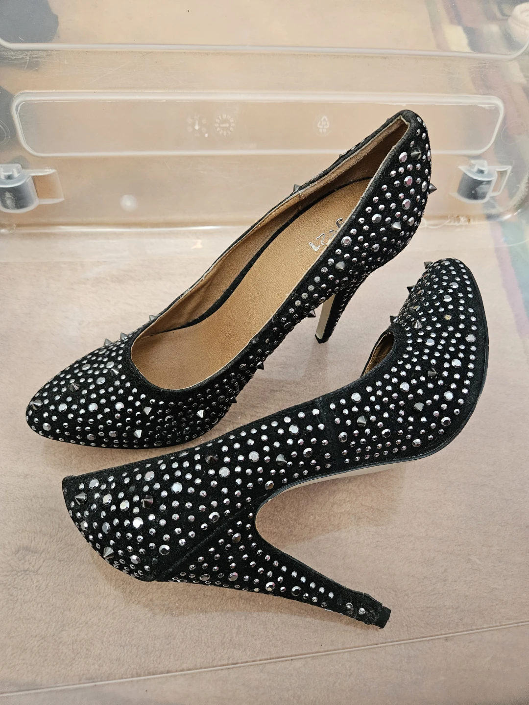 Black Studded High Heels size 9 - photo 3