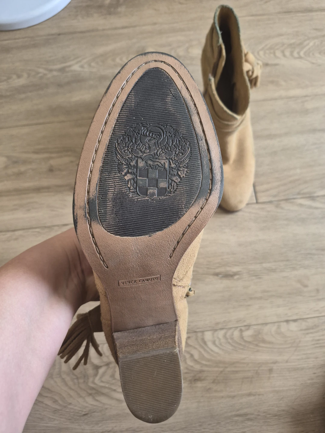 9.5 Vince Camuto VC-FIANNA Suede Ankle Boots - photo 2