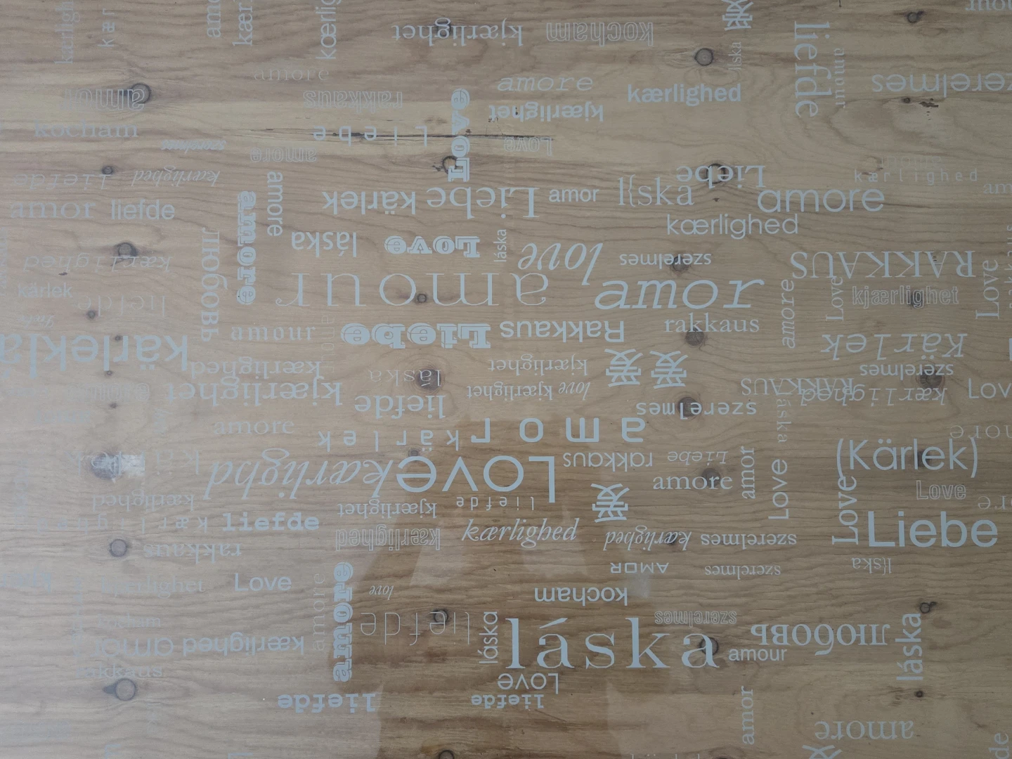 Large kids table/coffee table/display table - photo 3
