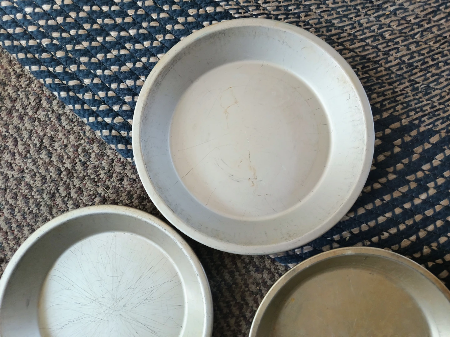 Mirror Pie Pans 2 are 8 x 1 1/4 one 9 x 1 1/4 - photo 2