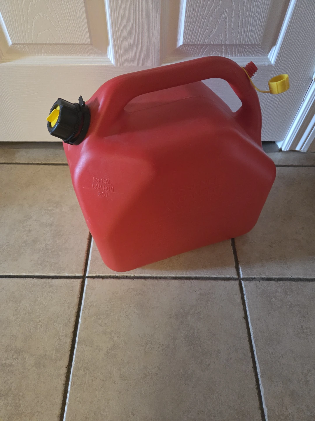 Scepter 20L/5.3 GAL Red Self Venting Fuel Can - photo 3