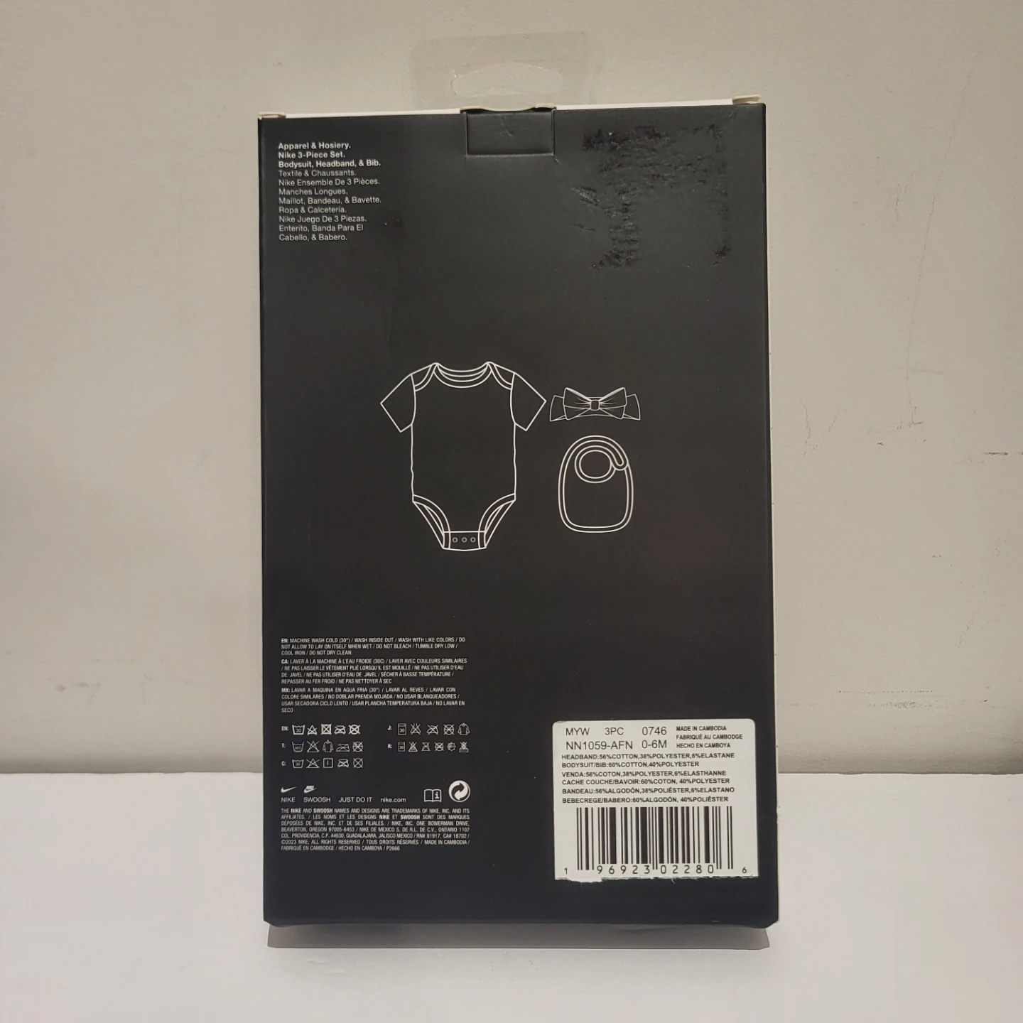 Nike 3-Piece Bodysuit, Headband & Bib Set - Newborn - photo 2
