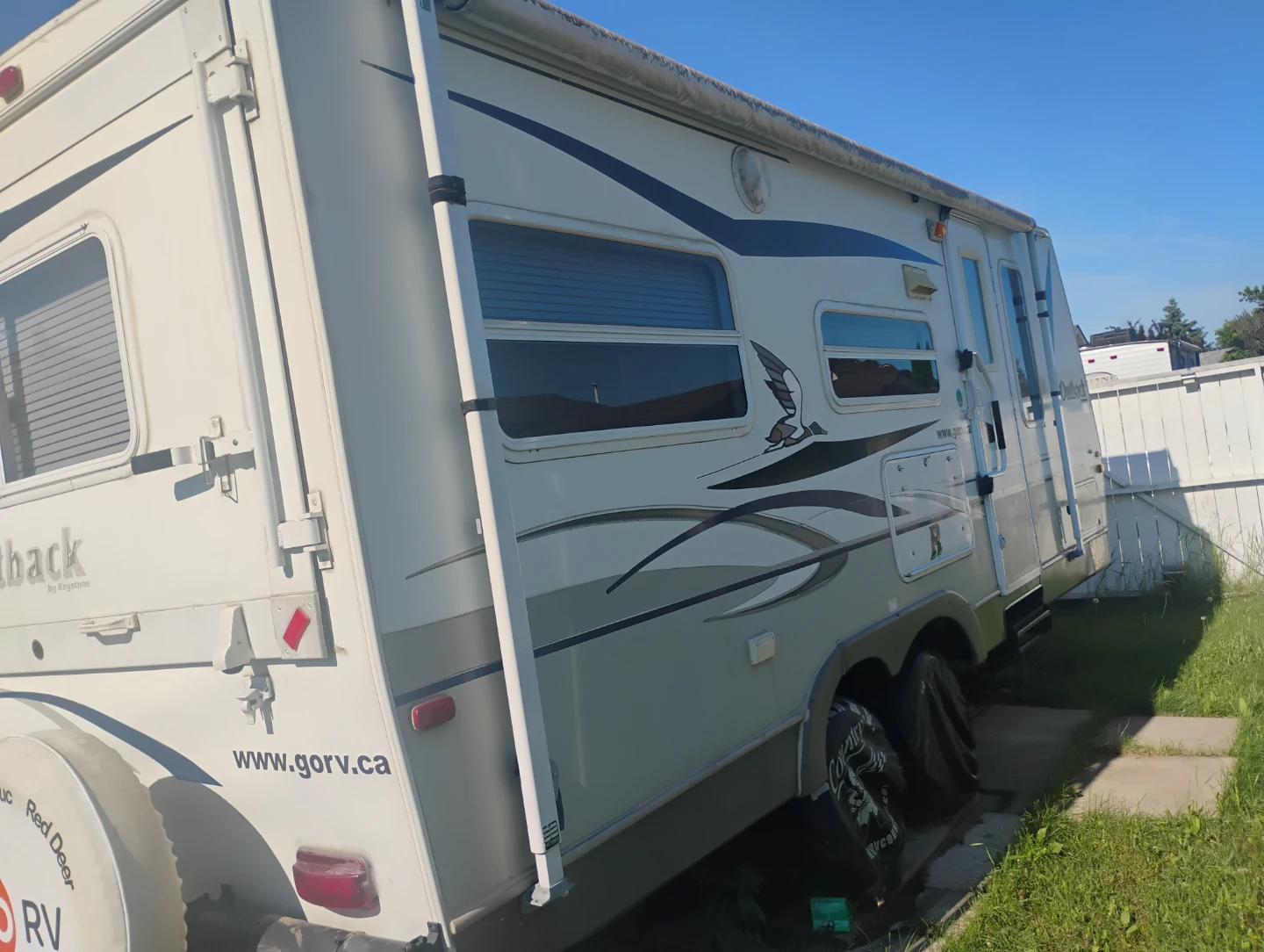 2005 travel trailer Outback RS23 ft - photo 2
