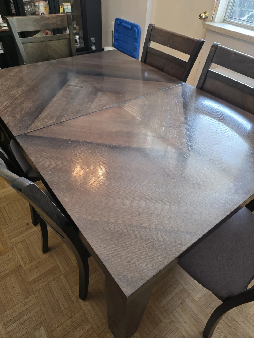 Beautiful Solid Wood Extendable Table with 6 chairs - photo 2
