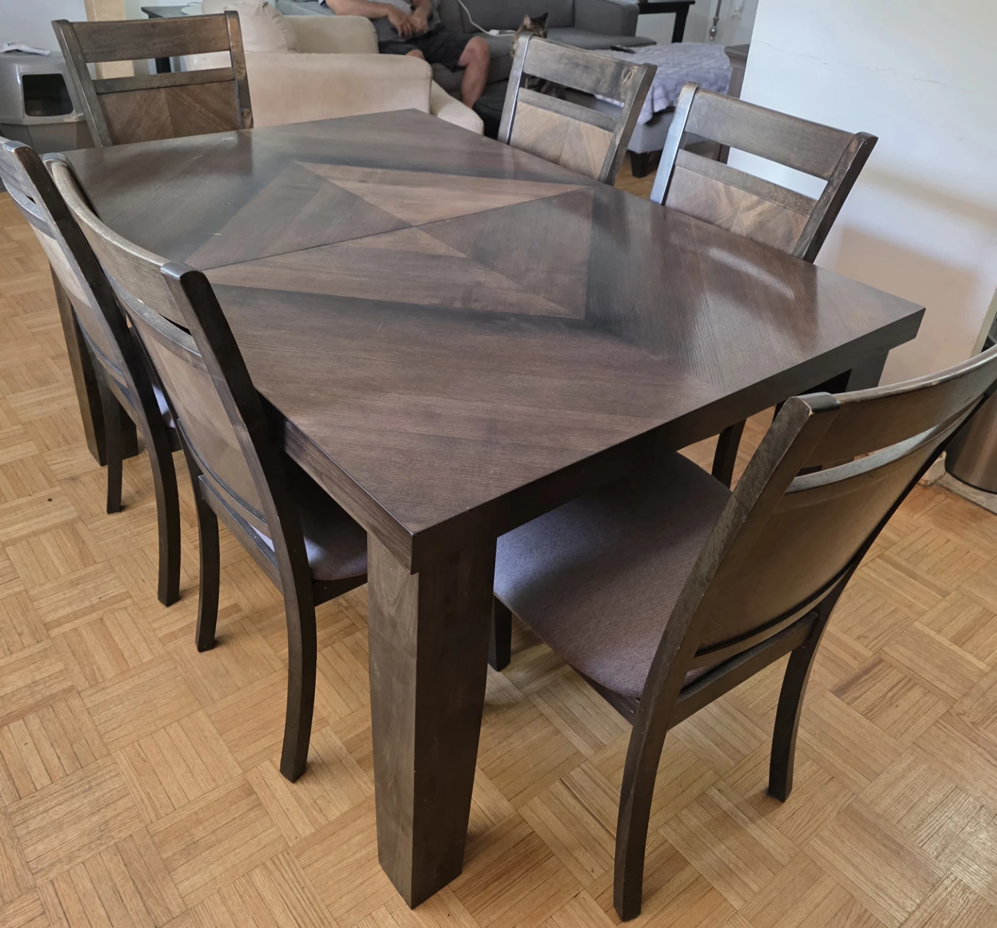 Beautiful Solid Wood Extendable Table with 6 chairs - photo 5