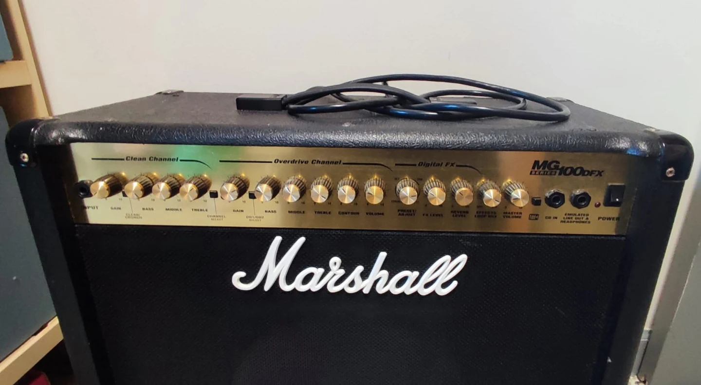 Marshall MG100DFX 100W Combo Guitar Amp with FX - photo 3