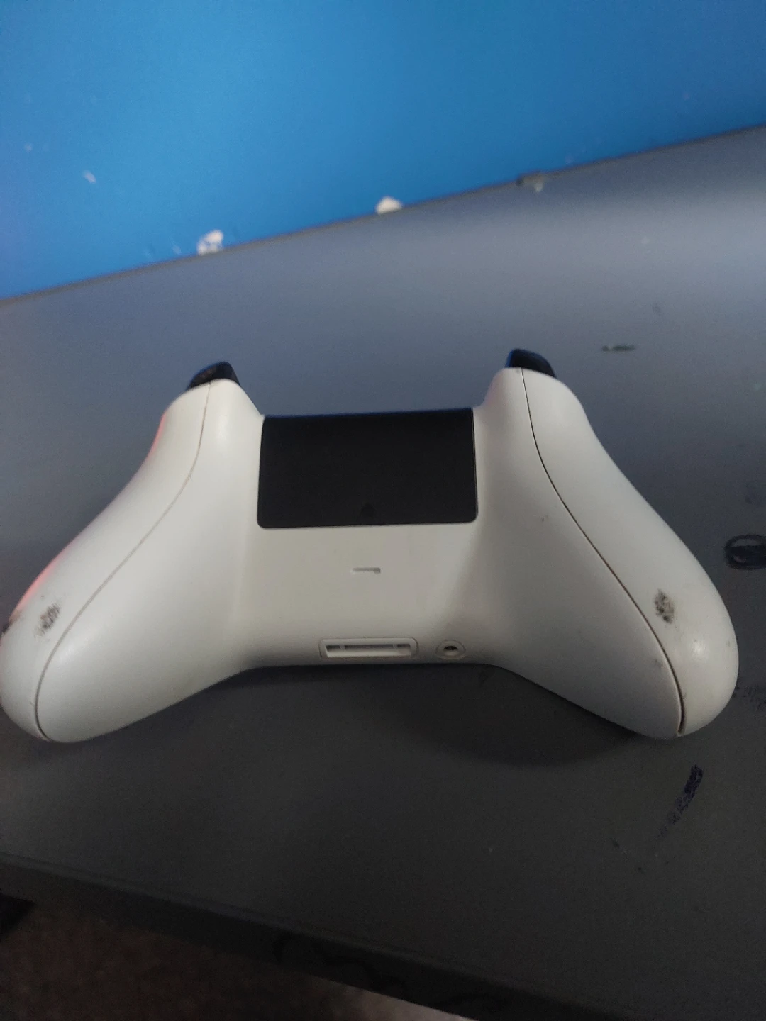 White Xbox Wireless Controller - photo 2