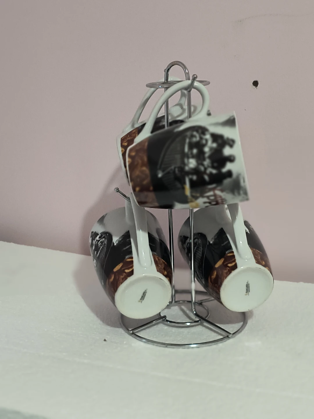 Set of Coffee Mugs with Metal Stand