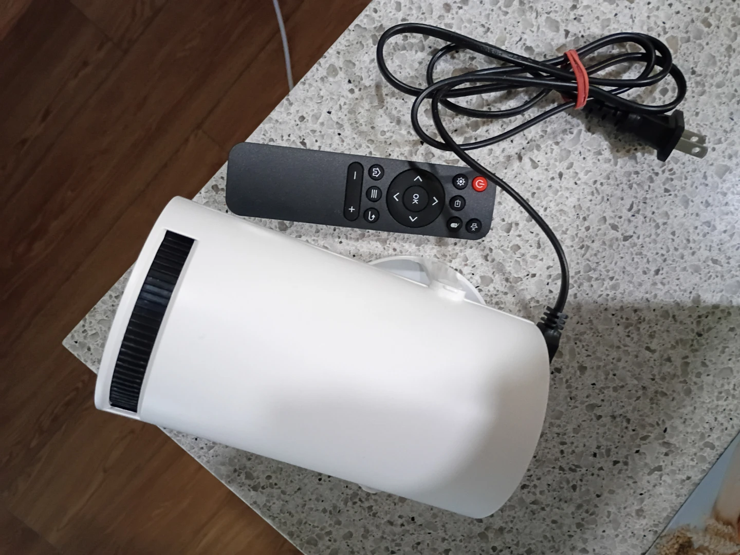 HY300 Portable Projector with Remote