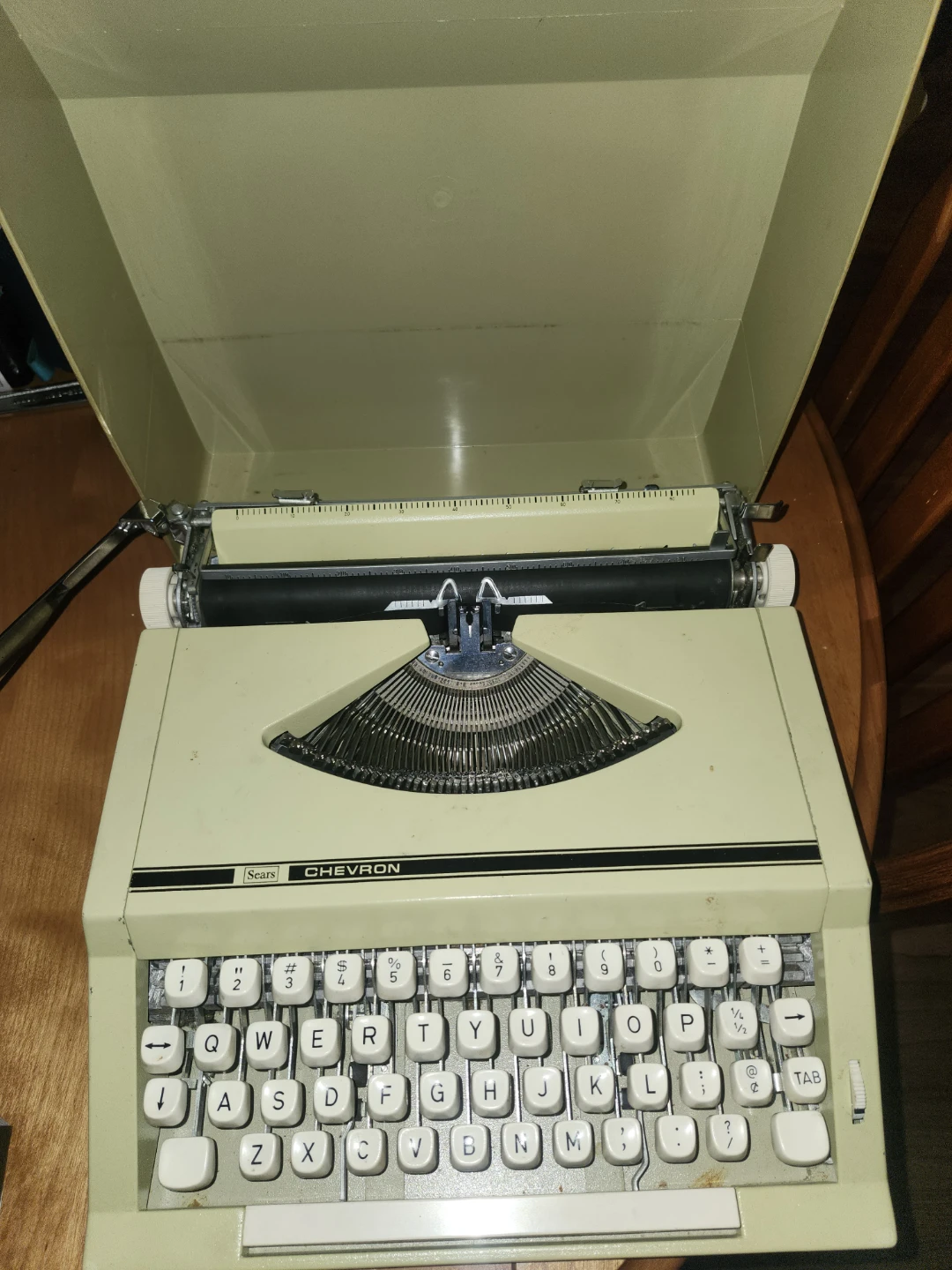 Sears CHEVRON Typewriter