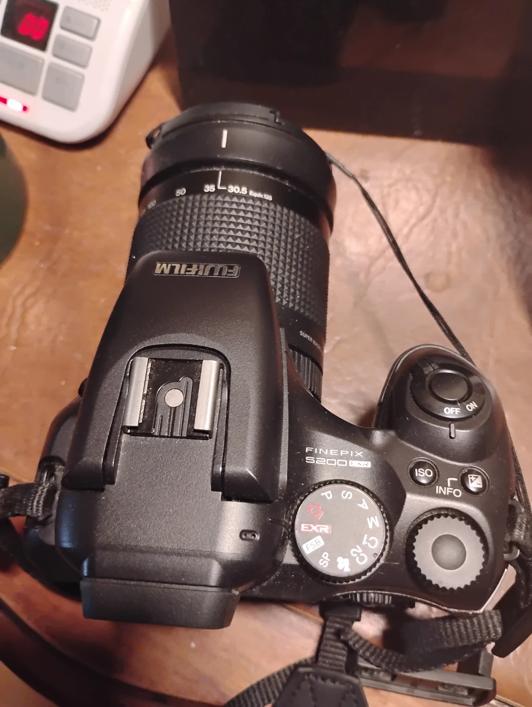 FUJIFILM Dinepix S200 EXR - photo 4