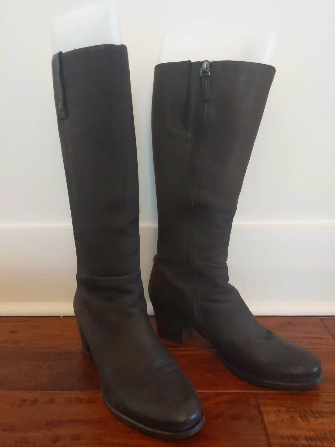ECCO Tall Black Leather Boots Size 39 - photo 3