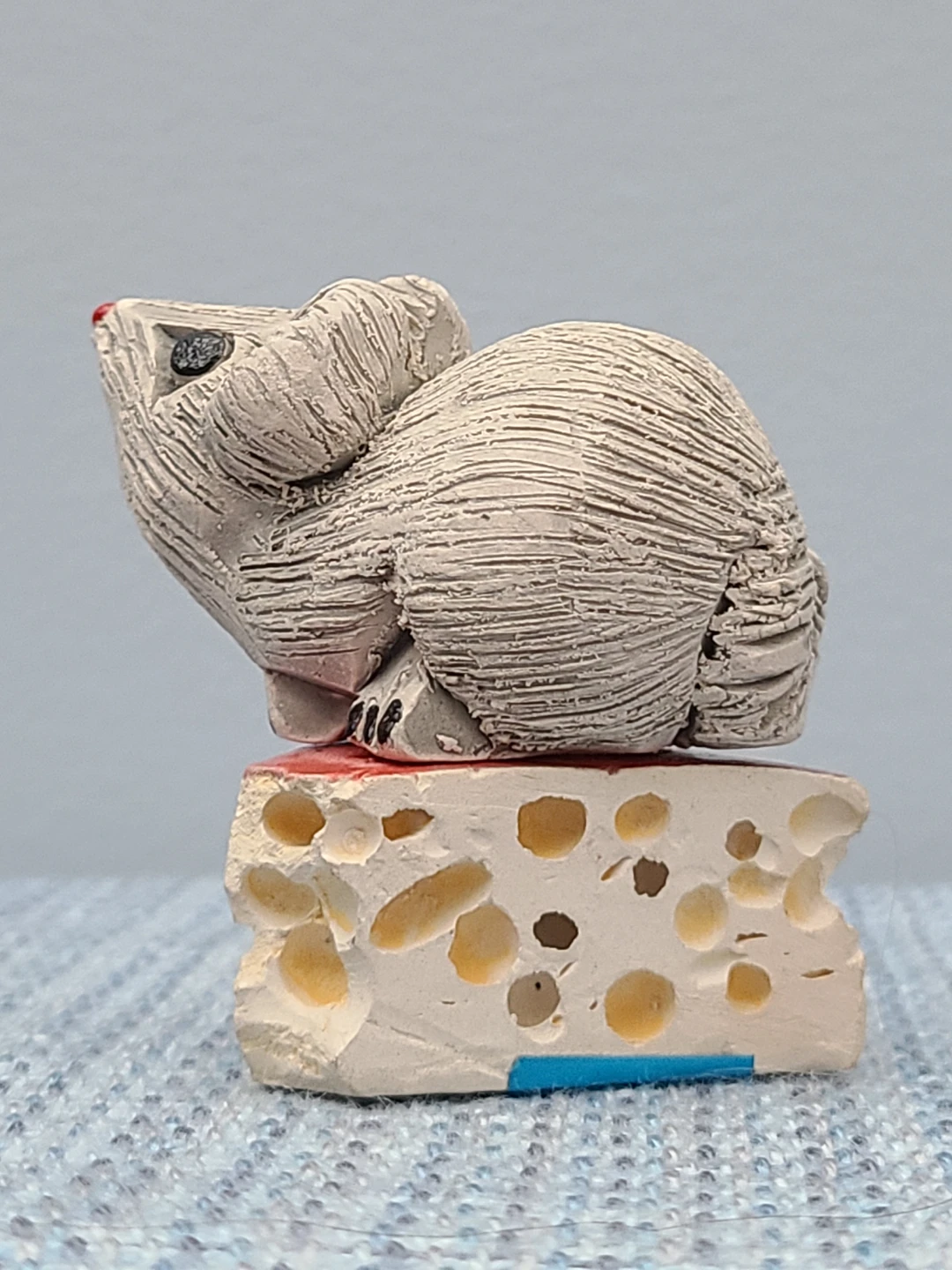Hand Made Uruguayan Mouse Figurine - photo 3