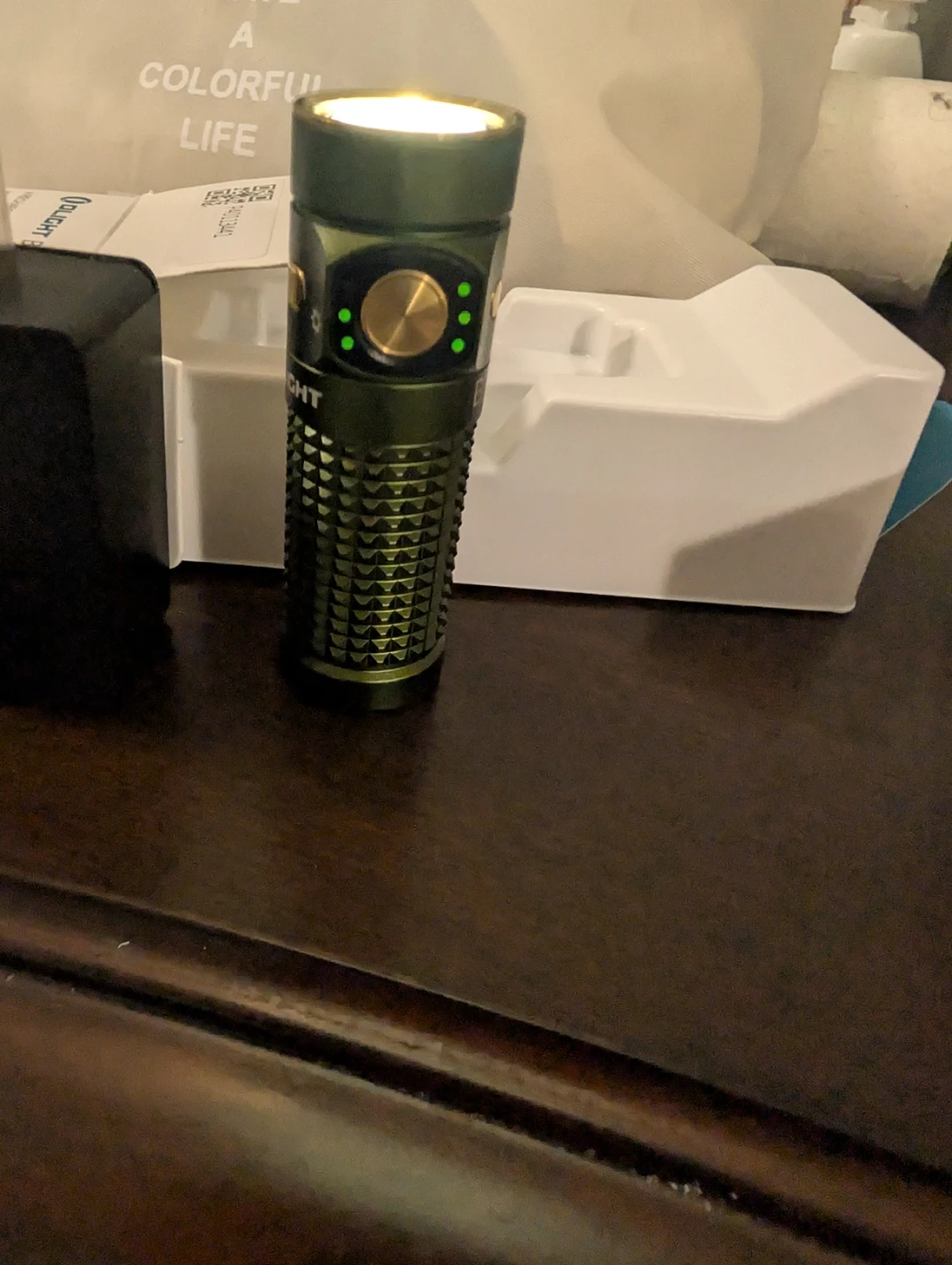 Olight Baton 4 Rechargeable EDC Flashlight - Green - photo 4
