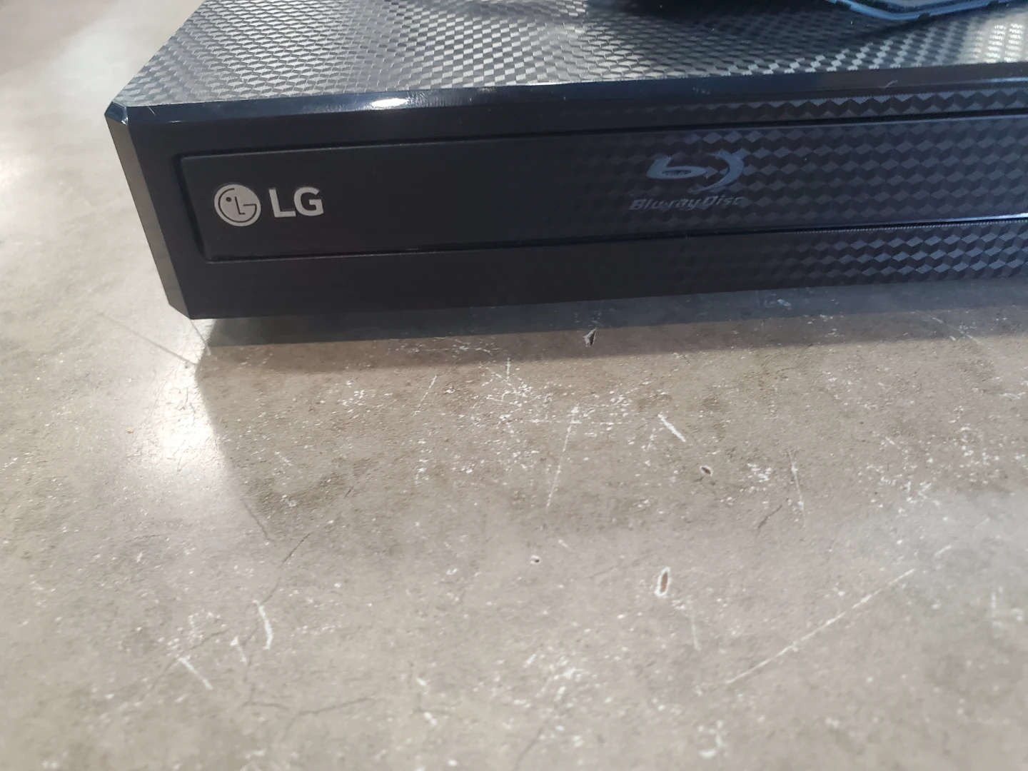 LG Blu-ray Disc Player - photo 3